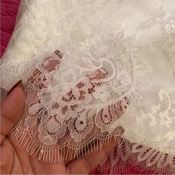 Mingda’s Elegant Lace White Dress, US0 - Picture 4 of 10